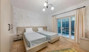 vacation rentals