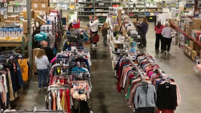 Discount stores for digital marketing
